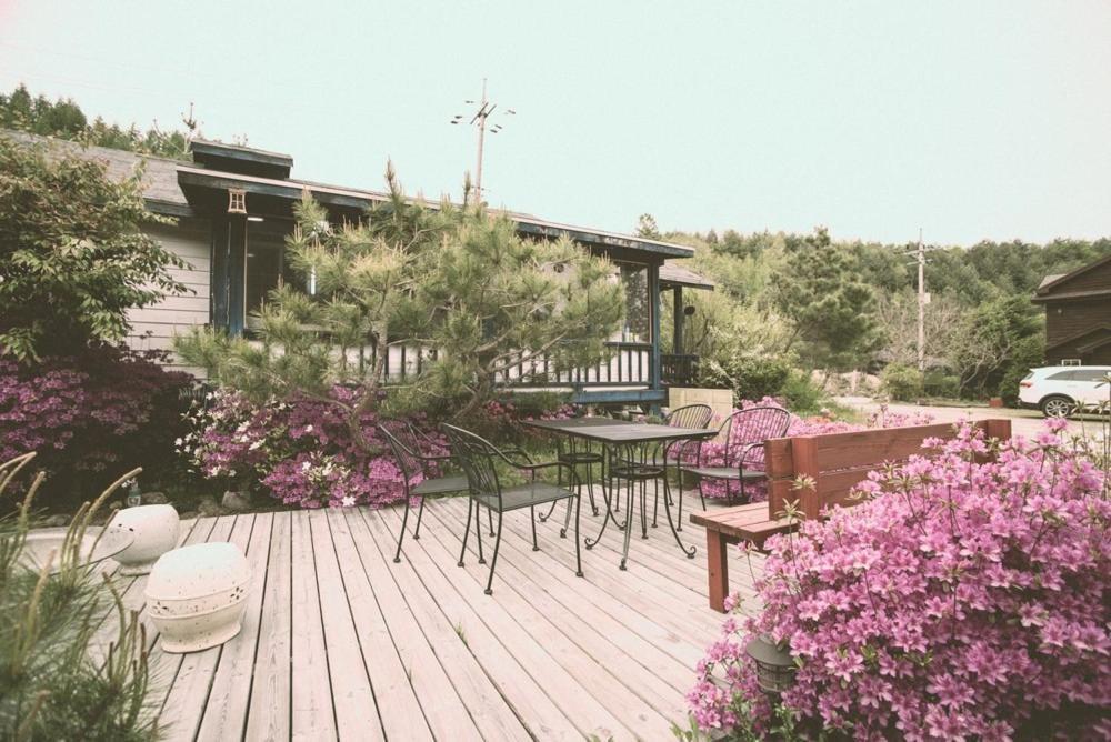 Pyeongchang Zermatt Pension Family, Couple Exterior photo